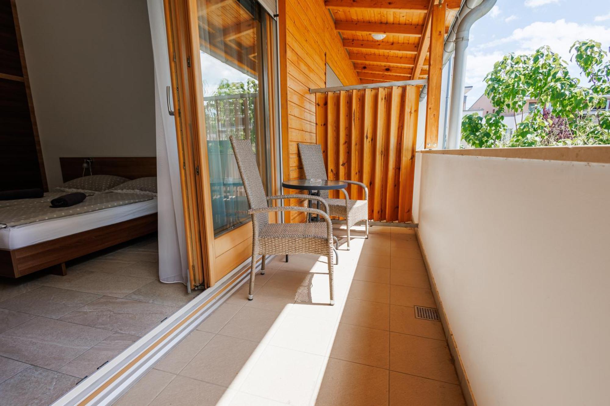 Jacht Apartmanok Balatonfüred Exterior foto